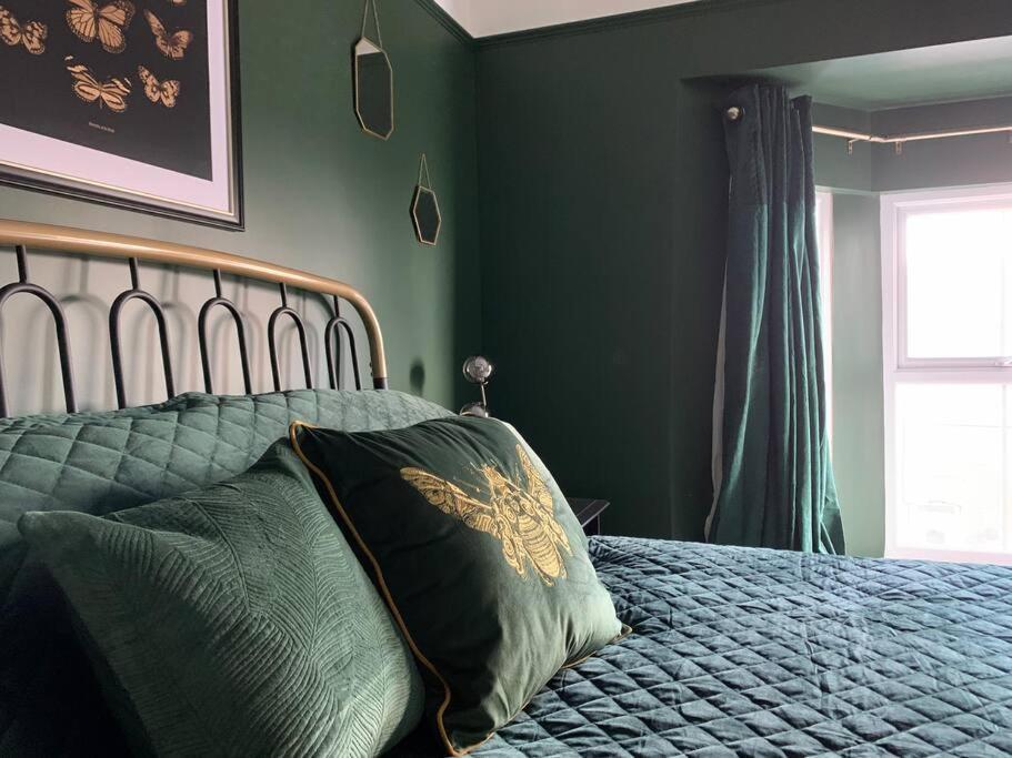 No 11, Fishguard, Ideal For Beach, Coastal Path And Town! Eksteriør billede